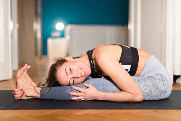 Cool & Relaxed With these 5 yoga exercises - image03